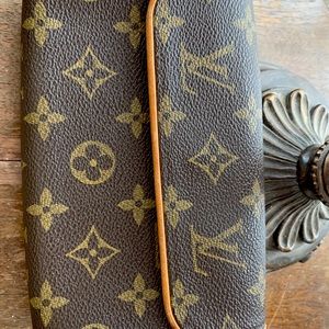 LOUIS VUITTON Monogram Pochette Florentine/Bum Bag